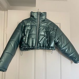 Urban Outfitters metallic blue cropped puffer jacket size XS